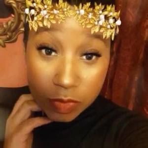 Meet your Posher, Teelee